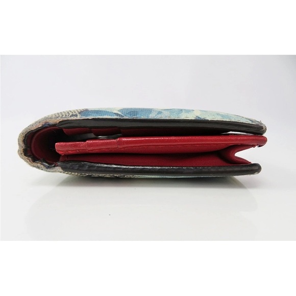 Gucci Beige and Blue Floral Women's Wallet - Picture 4 of 10